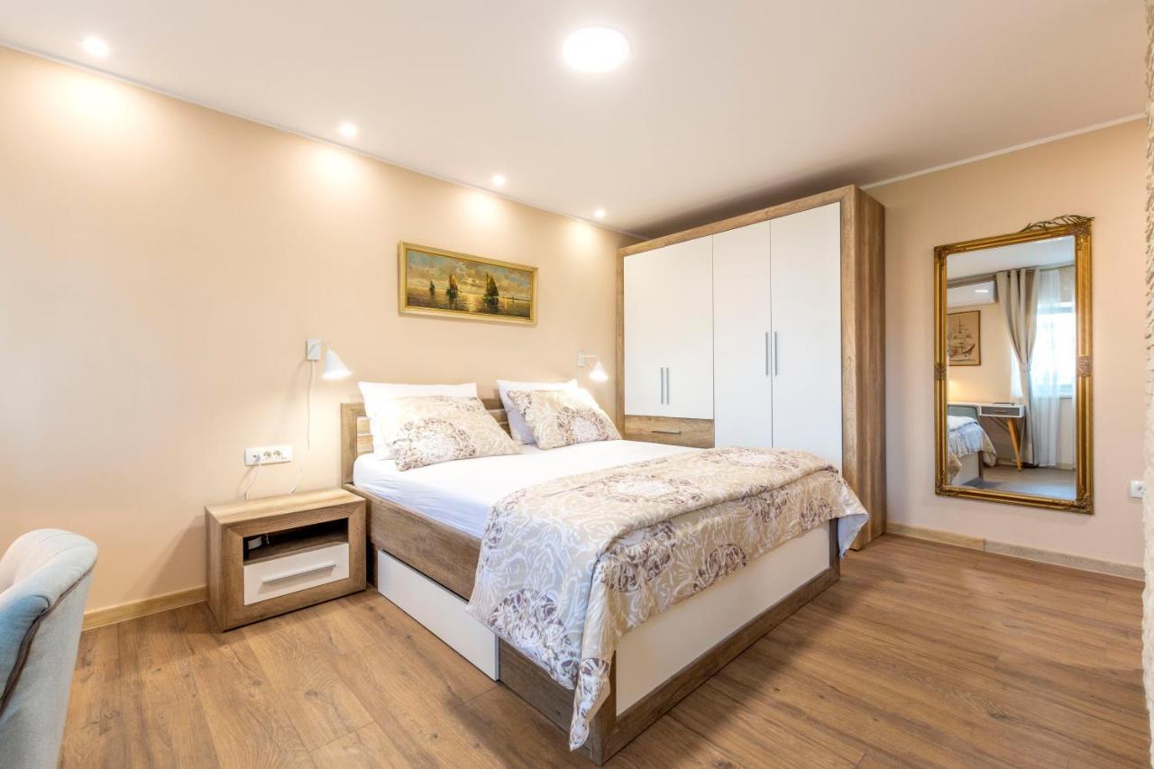 Croparadise Hostel Σπλιτ Εξωτερικό φωτογραφία